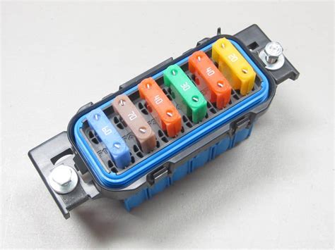 waterproof automotive fuse block